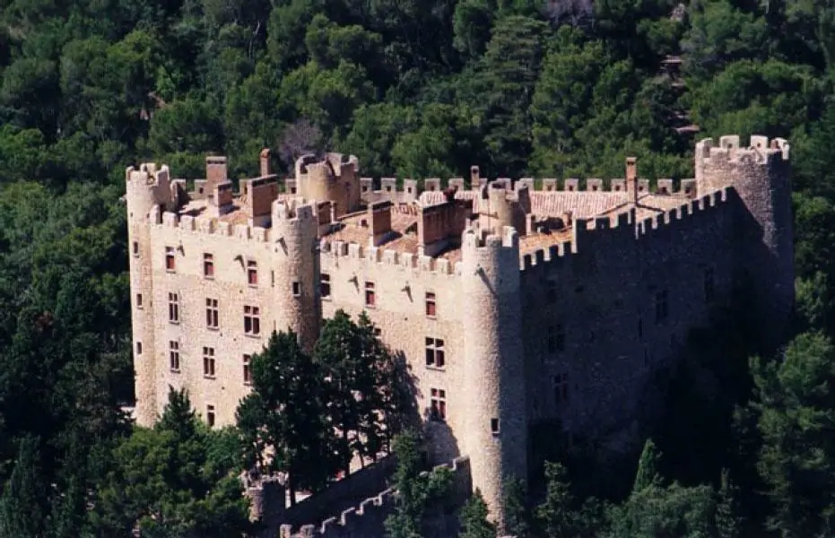 le chateau triangulaire